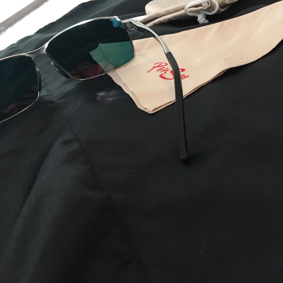 Sun glasses/Biking glasses - Picture 3 of 4